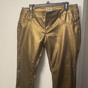 Mudd Skinny jeans Gold in color . Like new. Only worn once